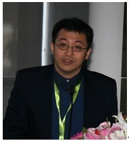 严群
