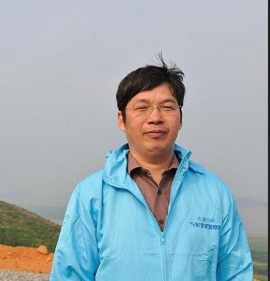 戴年华