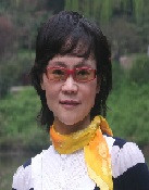 何莉萍